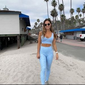 Fabletics set blue Oasis leggings brand new